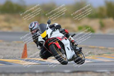 media/Jan-15-2023-SoCal Trackdays (Sun) [[c1237a034a]]/Turn 3 (1115am)/